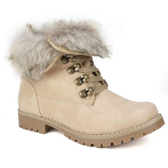 NWT Paddington fur lined ankle lace up boots by Cliffs by White Mountain - Picture 1 of 10